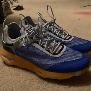 Nike react premium hyper royal laser orange